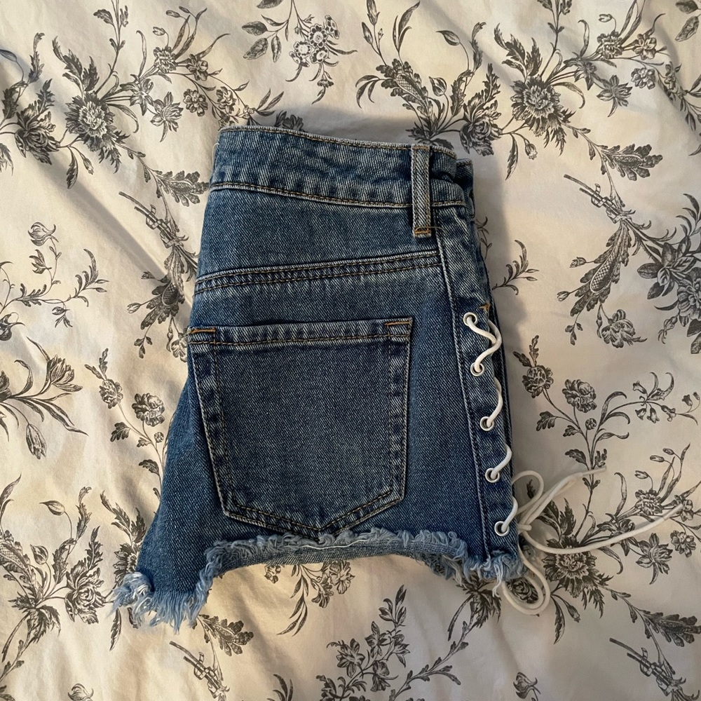 PACSUN LACE DENIM SHORT